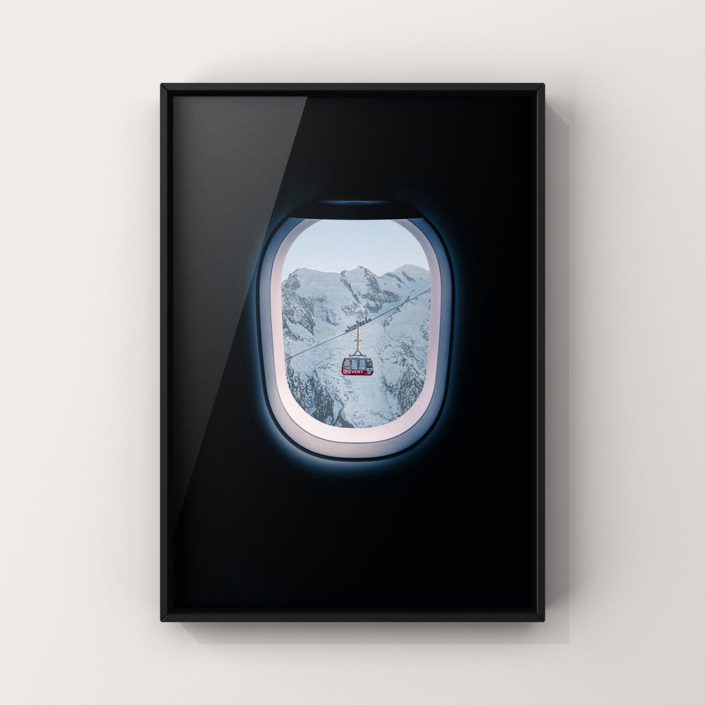 The little gondola through the little plane’s window